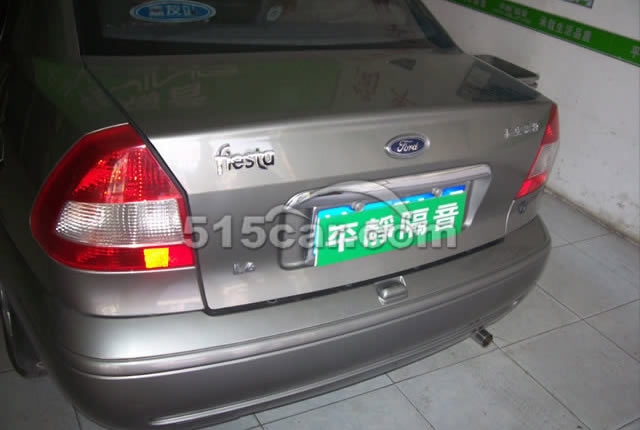 后备箱隔音施工完毕